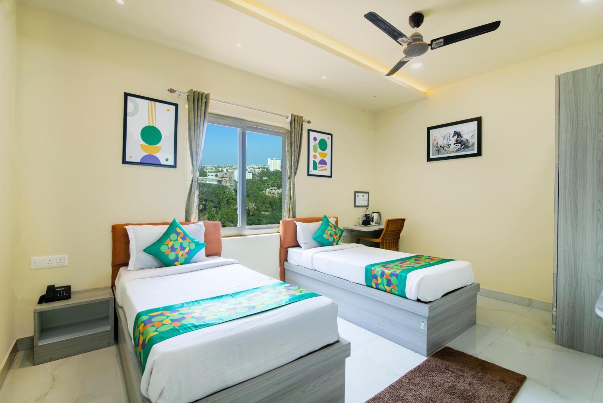 Treebo Moon Waalk Hotel Bhubaneswar Exterior photo